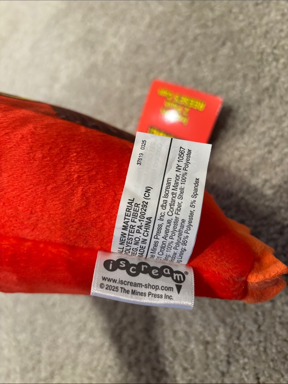 iscream Reese’s plush pillow - Picture 4 of 4